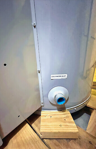 https://plumbercottesloe.com.au/uploads/2025/06/hot-water-266575.jpg