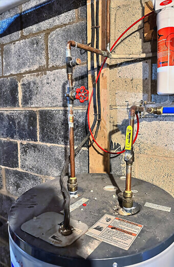 https://plumbercottesloe.com.au/uploads/2025/06/hot-water-876058.jpg